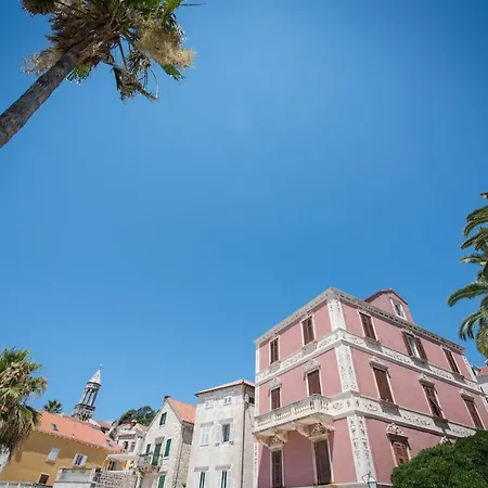 Yacht Harbor Apartament *